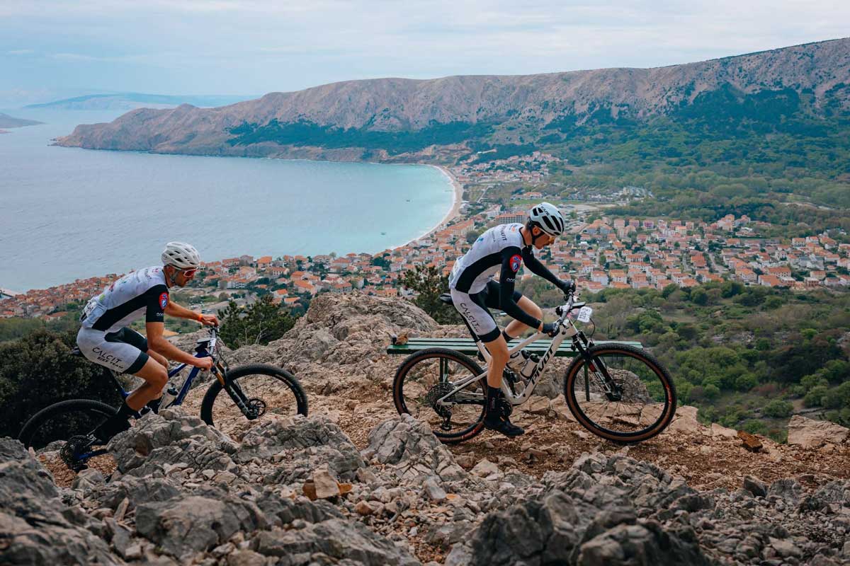 Uspešen tekmovalni vikend za Calcit Bike Team