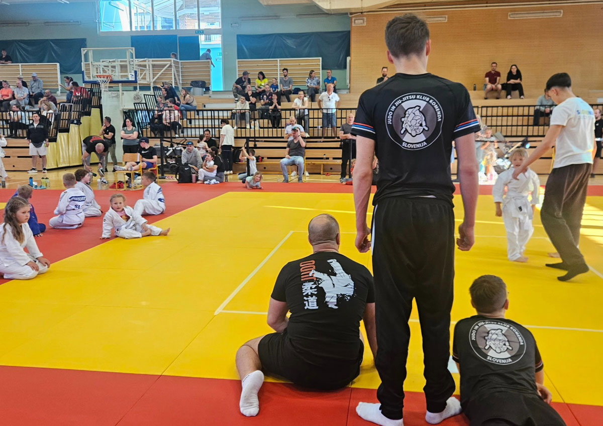 Judo mini liga Komenda 2026 – šport, nasmehi in prijateljstvo